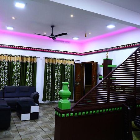 Hotel Sri Lakshmi Gardens Thekkady Exterior foto